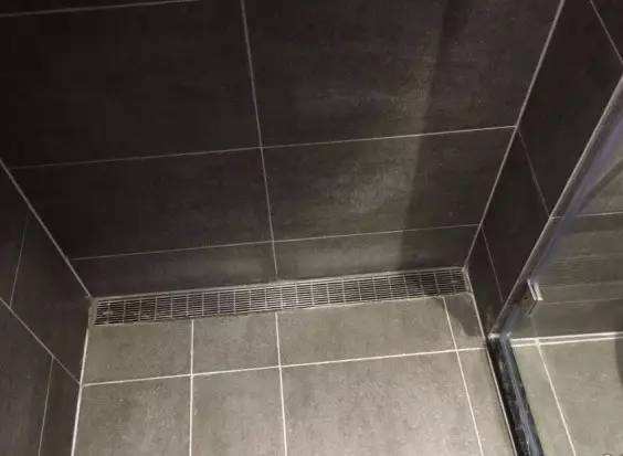 浴室地漏堵塞疏通技巧